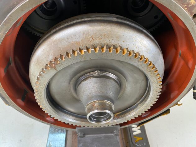 VOLVO  L120E  VOE22521 / 11038460 - SERVOTRANSMISIÓN Y CONVERTIDOR HTE205 - Imagen 8