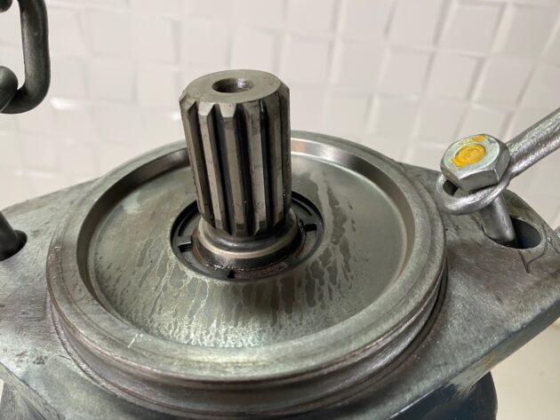 BELL  B25D   - BOMBA HIDRÁULICA PRINCIPAL A10V074DFR1/31L - Imagen 7