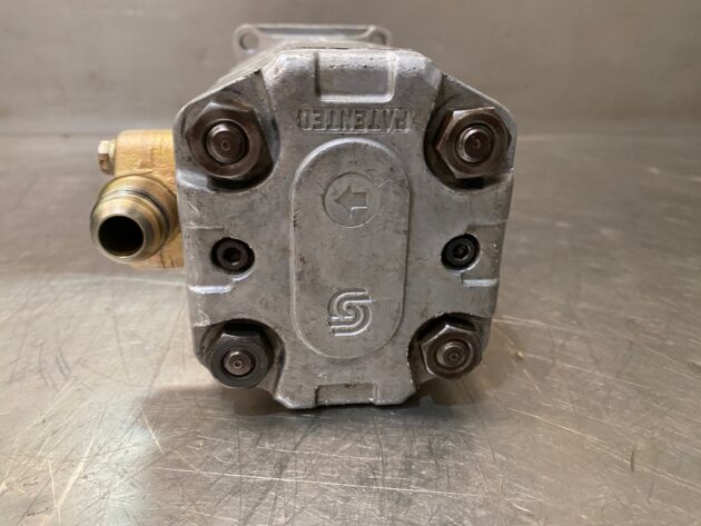 FIAT HITACHI  D180  76076814 - BOMBA DE SERVICIOS - Imagen 5