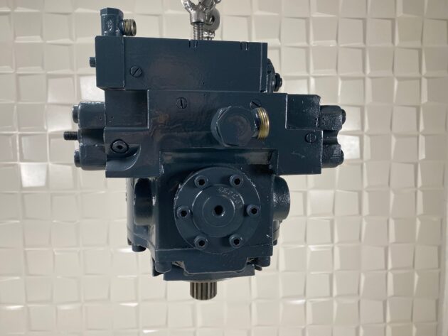 LIEBHERR A904 - 9886614 - TRAVEL MOTOR LMV100 - Image 3