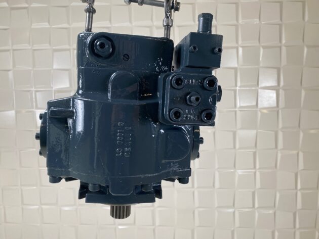 LIEBHERR A904 - 9886614 - TRAVEL MOTOR LMV100 - Image 4