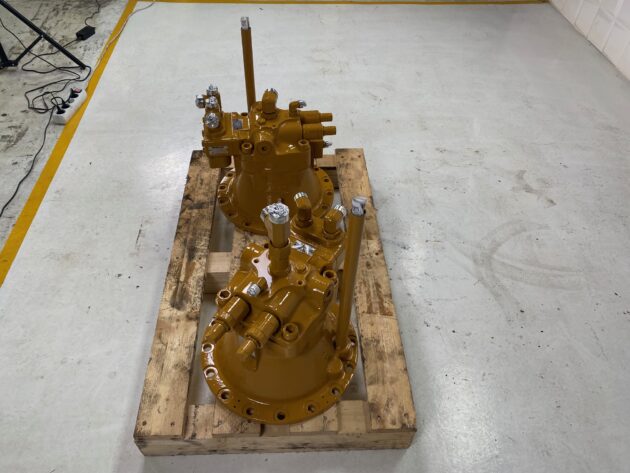 CATERPILLAR  345BL  137-3717  - MOTOR DE GIRO M2X120B - Imagen 5