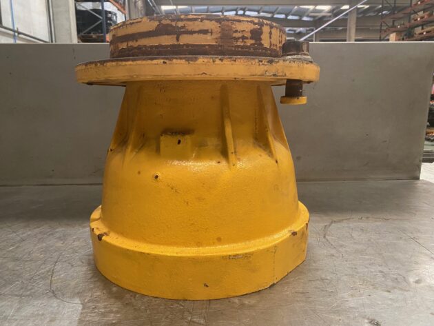 VOLVO  L70D  11035776 - CARCASA DE REDUCCIÓN - Imagen 2