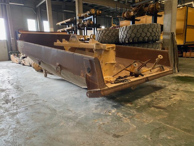VOLVO  A40D  11194729 / 11195077 - CAJA DE CARGA - Imagen 4