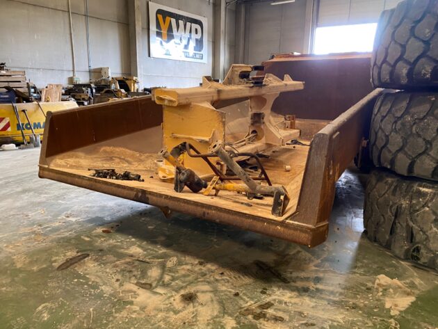 VOLVO  A40D  11194729 / 11195077 - CAJA DE CARGA - Imagen 6