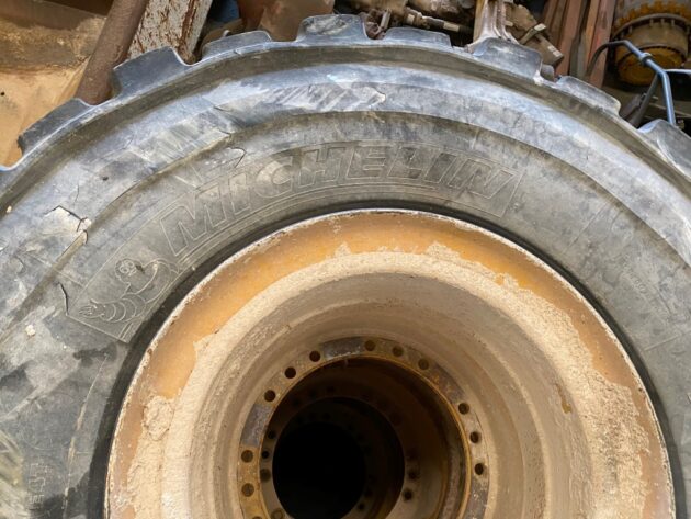 VOLVO  A40D   - NEUMÁTICO 29.5 R25 - Imagen 3