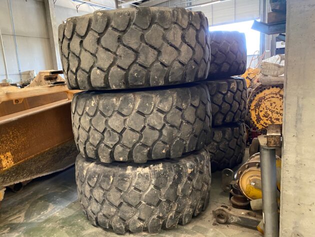 VOLVO  A40D   - NEUMÁTICO 29.5 R25 - Imagen 5