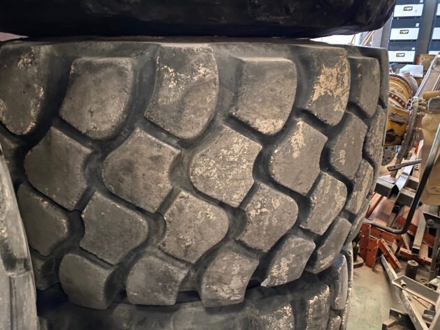 VOLVO  A40D   - NEUMÁTICO 29.5 R25 - Imagen 7