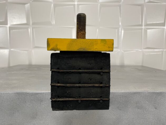 VOLVO  A40D  11118038 - SILENTBLOCK TOPE DE CAJA - Imagen 3