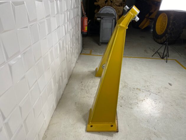 VOLVO  A40D  11119572 - SOPORTE TRASERO DE CAJA - Imagen 4