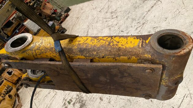 KOMATSU PC340NLC-6K - 207-70-53110 - CENTER LINK TO BUCKET - Image 3