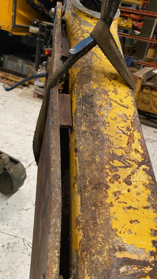 KOMATSU PC340NLC-6K - 207-70-53110 - CENTER LINK TO BUCKET - Image 7