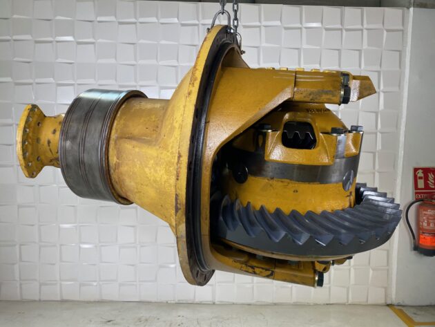KOMATSU  WA800-1  427-23-11001 - DIFERENCIAL TRASERO