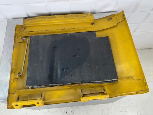 KOMATSU  PC210-8  20Y-54-71144 - PUERTA SITUADA DETRÁS DE CABINA - Imagen 7