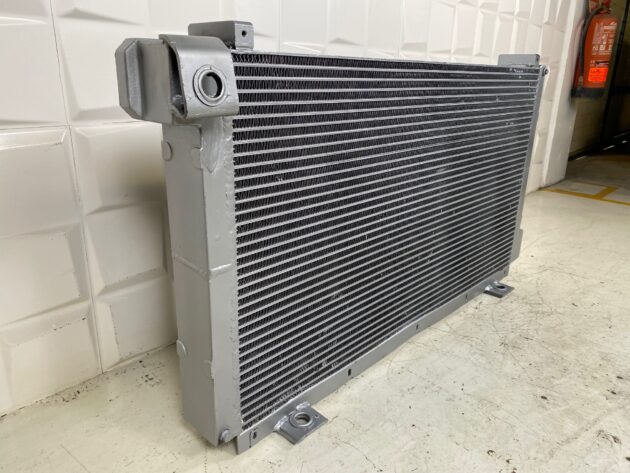 LIEBHERR  R942HDSL LITRONIC  5609288 - RADIADOR DE ACEITE - Imagen 4