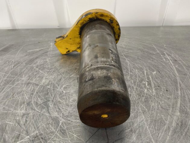 KOMATSU PC210-8 -  - BUCKET CYLINDER PIN - Image 2