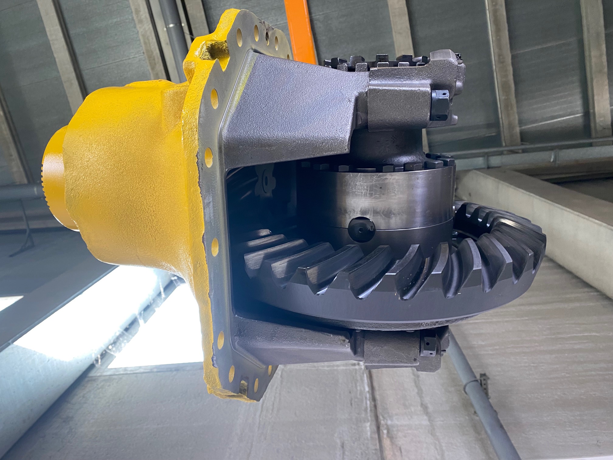 VOLVO L120E 11168089 - DIFERENCIAL DELANTERO - Imagen 7