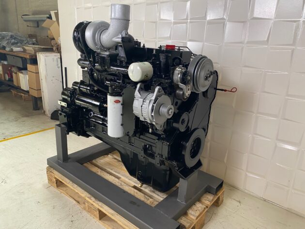 FURUKAWA  355   - MOTOR TÉRMICO CUMMINS 6CT8.3-C - Imagen 5