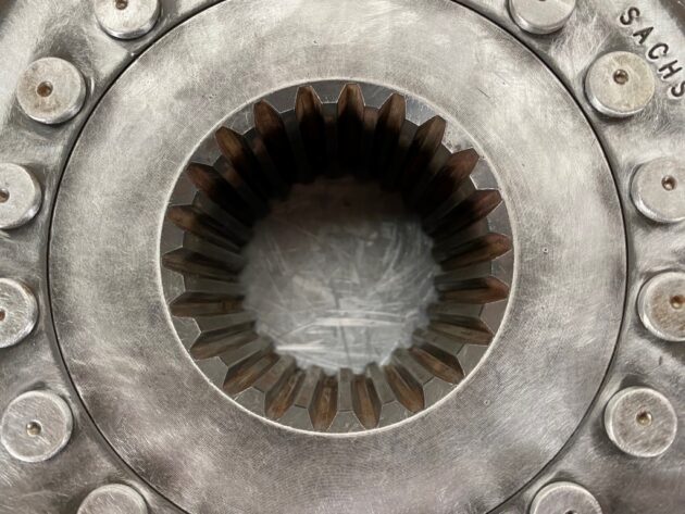 LIEBHERR  R954CHD LITRONIC  5610755 - PLATO DE ARRASTRE DE BOMBAS - Imagen 4
