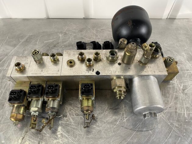 LIEBHERR  R934CHDSL LITRONIC  10067534 - ELECTRODISTRIBUIDOR