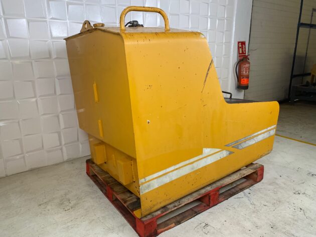 LIEBHERR R934CHDSL LITRONIC - 10068205 - TANK FUEL - Image 8