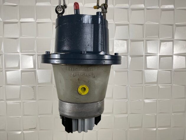 LIEBHERR  A904 IND.  9444190 - REDUCTOR DE GIRO SAT 225/220