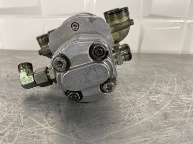 LIEBHERR  A904 IND.  5008410 - BOMBA DE ELEVACION DE CABINA - Imagen 3