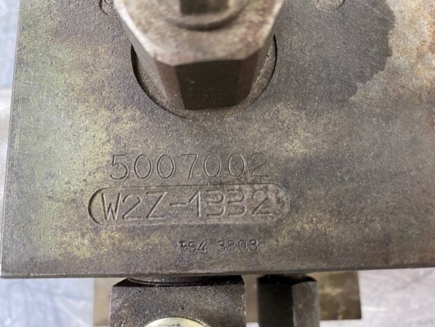 LIEBHERR  A904 IND.  9210914 - VALVULA DE PILOTAJE DE ACEITE CON ACUMULADOR - Imagen 8