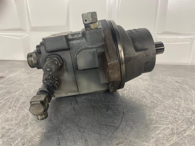 LIEBHERR  A904 IND.  9881311 - MOTOR DE GIRO FMF045 - Imagen 2