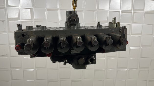 LIEBHERR  A904 IND.  5010520 - DISTRIBUIDOR PRINCIPAL - Imagen 2