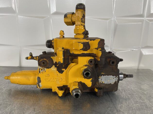 VOLVO  A30C  11053869 - DISTRIBUIDOR DE DIRECCIÓN - Imagen 2