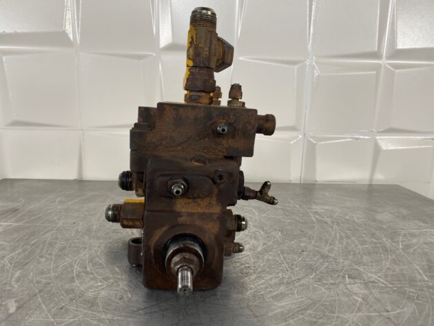 VOLVO  A30C  11053869 - DISTRIBUIDOR DE DIRECCIÓN - Imagen 3