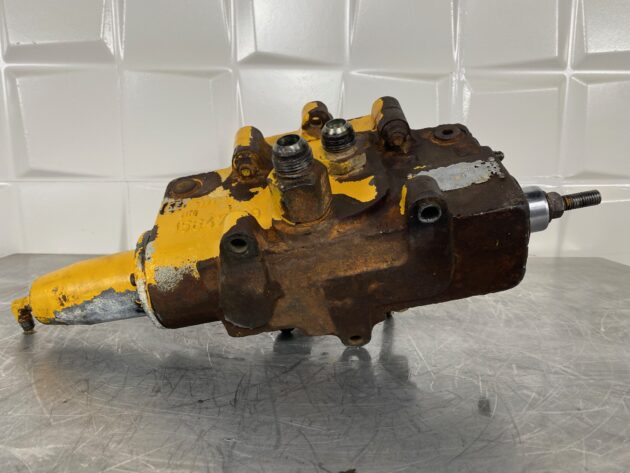 VOLVO  A30C  11053869 - DISTRIBUIDOR DE DIRECCIÓN - Imagen 7