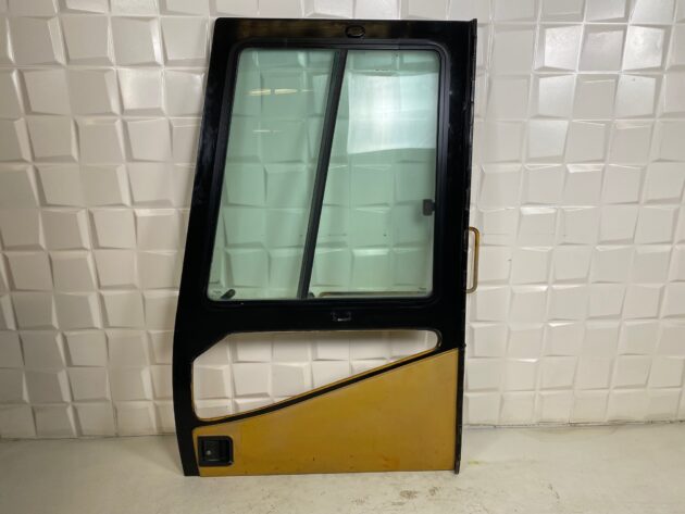 CATERPILLAR  385B  133-0022 - PUERTA DE CABINA