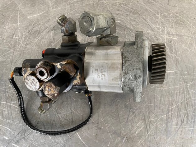 CATERPILLAR  930G  233-6584 - BOMBA HIDRÁULICA DE VENTILADOR Y FRENO - Imagen 6