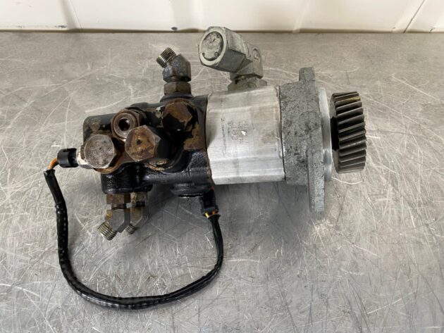CATERPILLAR  930G  233-6584 - BOMBA HIDRÁULICA DE VENTILADOR Y FRENO