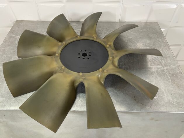 CATERPILLAR  930G  185-1046 - ASPAS DEL VENTILADOR