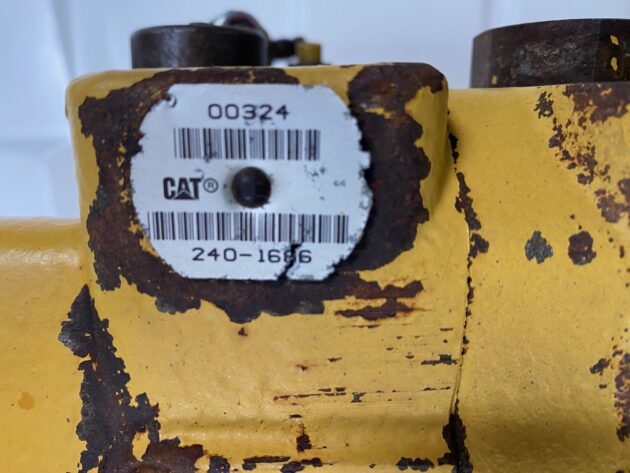 CATERPILLAR  930G  240-1686 - DISTRIBUIDOR DE PALA - Imagen 8