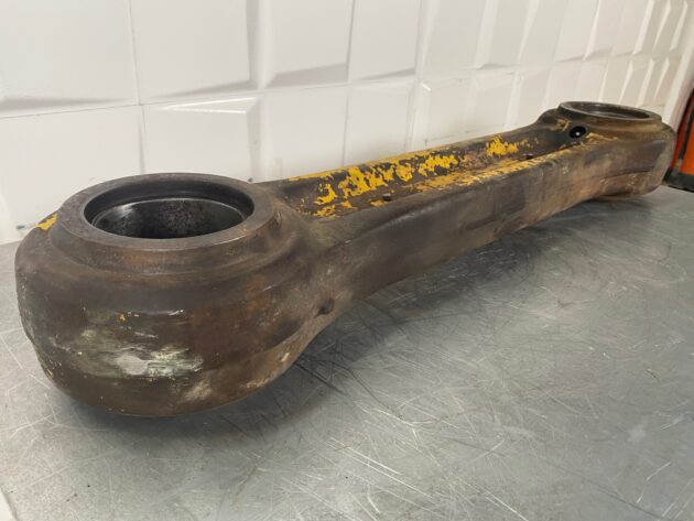 KOMATSU WA380-5H - 424-70-H1330 - LINK FROM BUCKET - Image 3