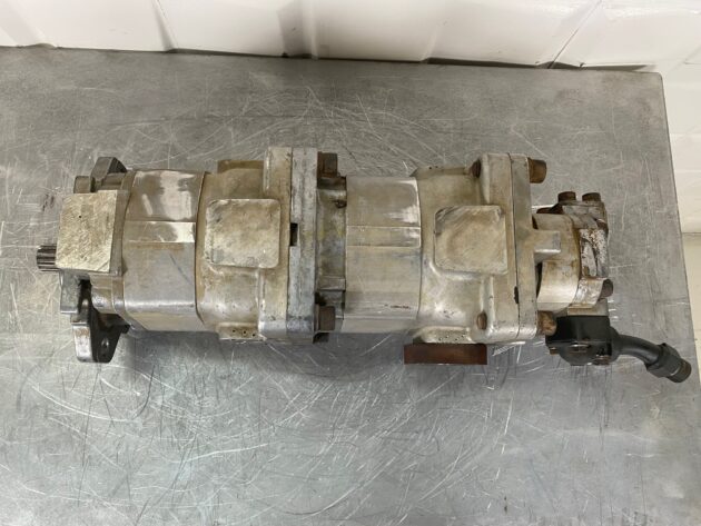 KOMATSU WA380-5H - 705-55-33080 - MAIN HYDRAULIC PUMP - Image 6