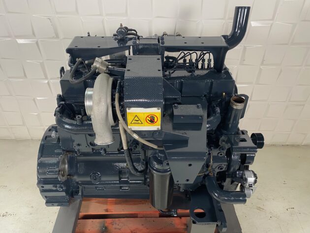KOMATSU  WA380-5H  423-01-32101 - MOTOR TÉRMICO CUMMINS 8.3