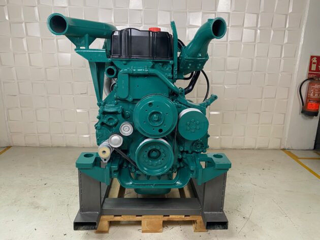 VOLVO  EC460BLC  15002603 - MOTOR TÉRMICO D12CEAE2 - Imagen 5