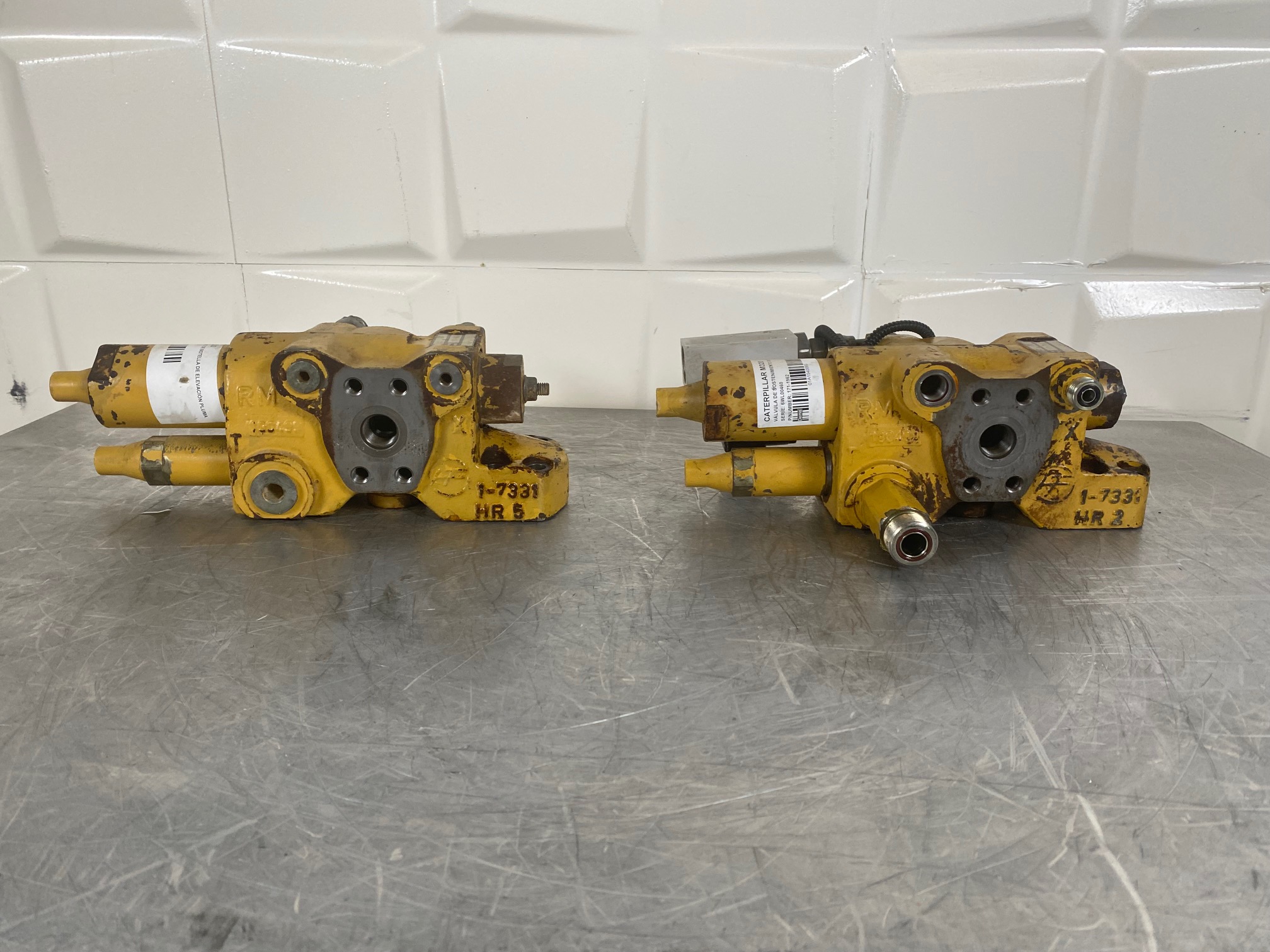 CATERPILLAR M320 171-1962 - VÁLVULA DE SOSTENIMIENTO DE BOTELLA DE ELEVACIÓN PLUMA - Imagen 5