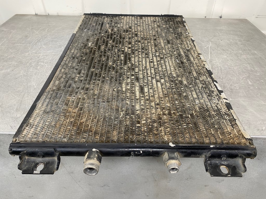 KOMATSU PC240NLC-7K 20Y-979-6131 - RADIADOR DE AIRE ACONDICIONADO - Imagen 5