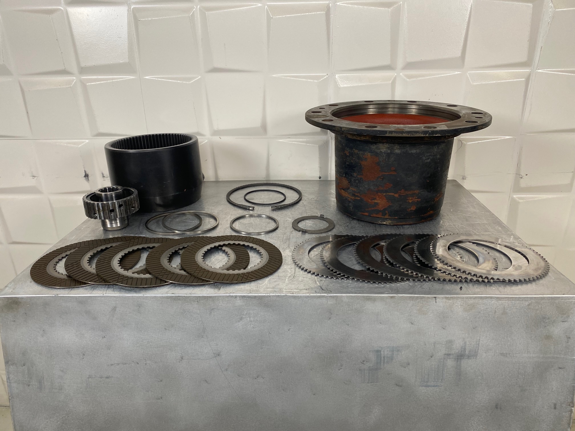 CATERPILLAR M318 - 121-7628 - REDUCTION HUB REAR - Image 2