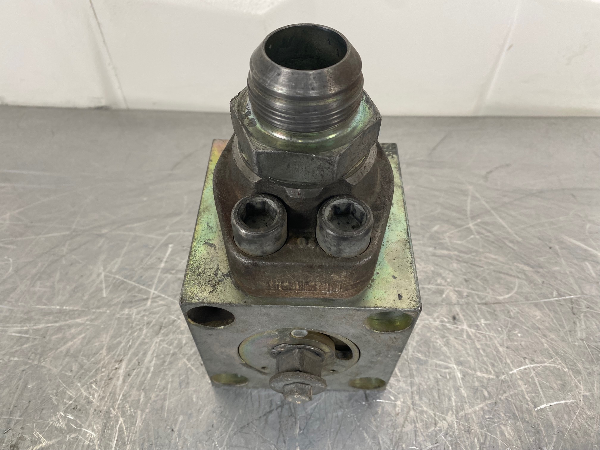 LIEBHERR R944CHDSL LITRONIC 5610273 - LLAVE DE PRESIÓN DE MARTILLO