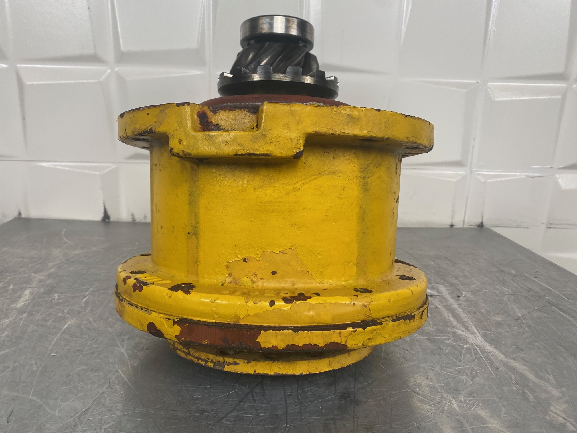 VOLVO A35 4870487 - CARCASA REDUCTORA CON PIÑONES DEL DIFERENCIAL INTERMEDIARIO - Imagen 3