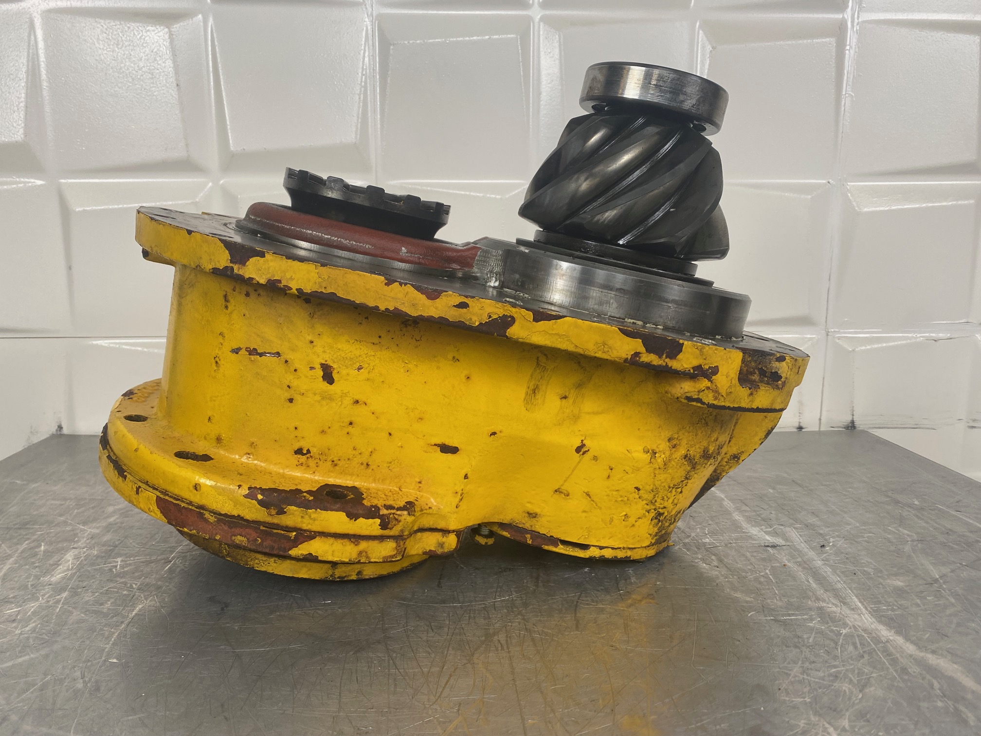 VOLVO A35 4870487 - CARCASA REDUCTORA CON PIÑONES DEL DIFERENCIAL INTERMEDIARIO - Imagen 4