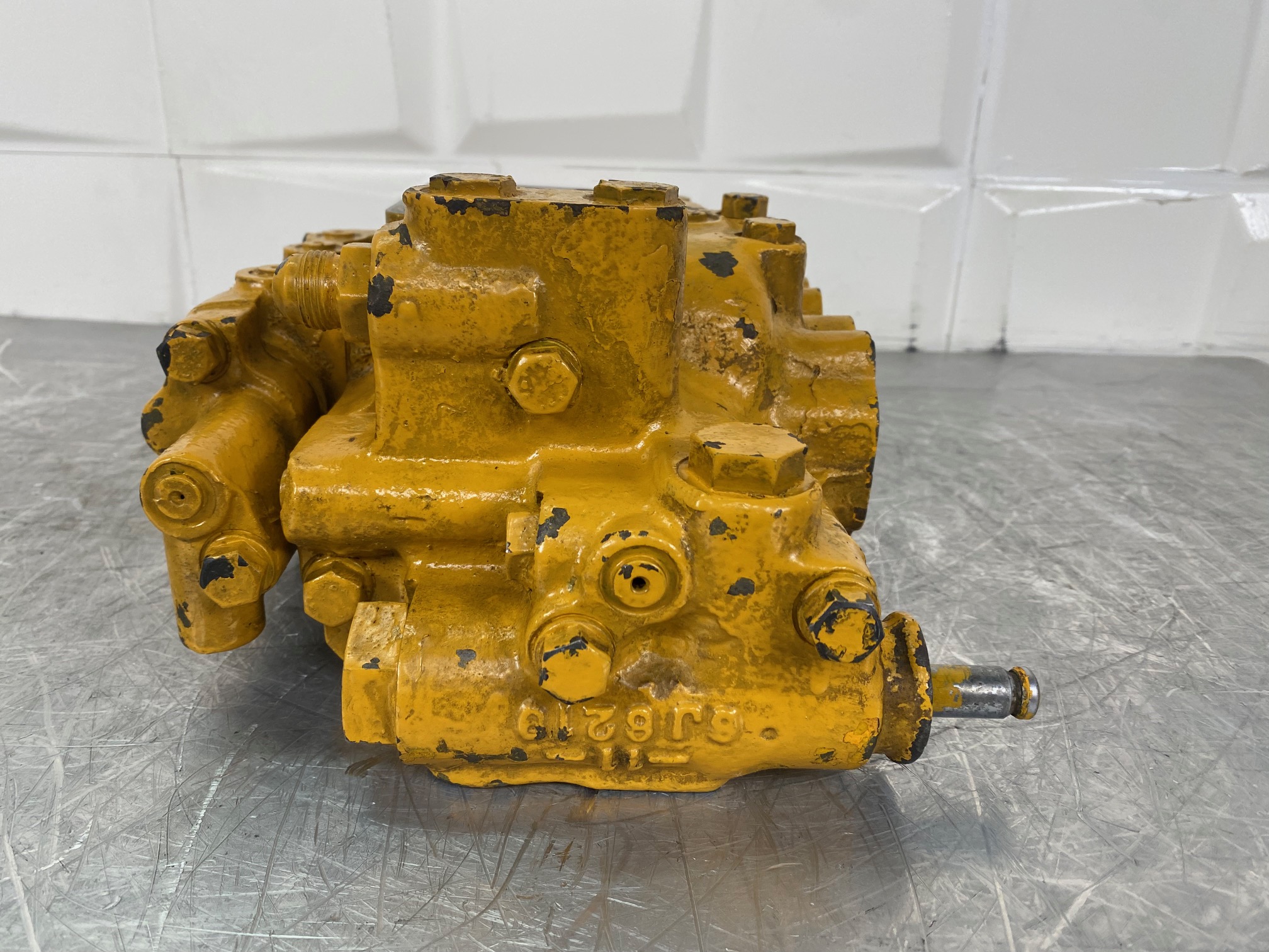 CATERPILLAR 930 8J-0508 - VÁLVULA DIRECCIONAL REVISADA - Imagen 3