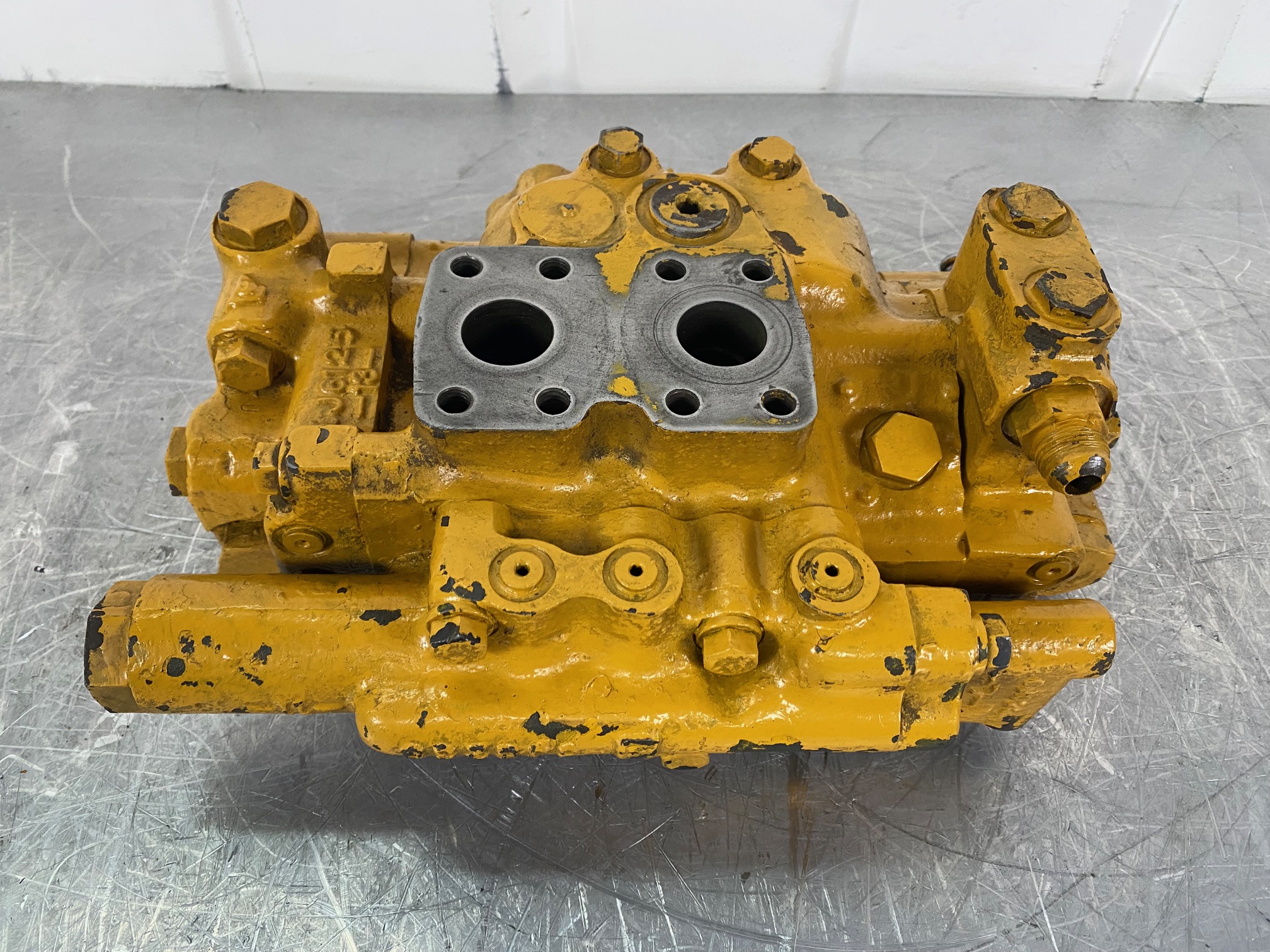 CATERPILLAR 930 8J-0508 - VÁLVULA DIRECCIONAL REVISADA
